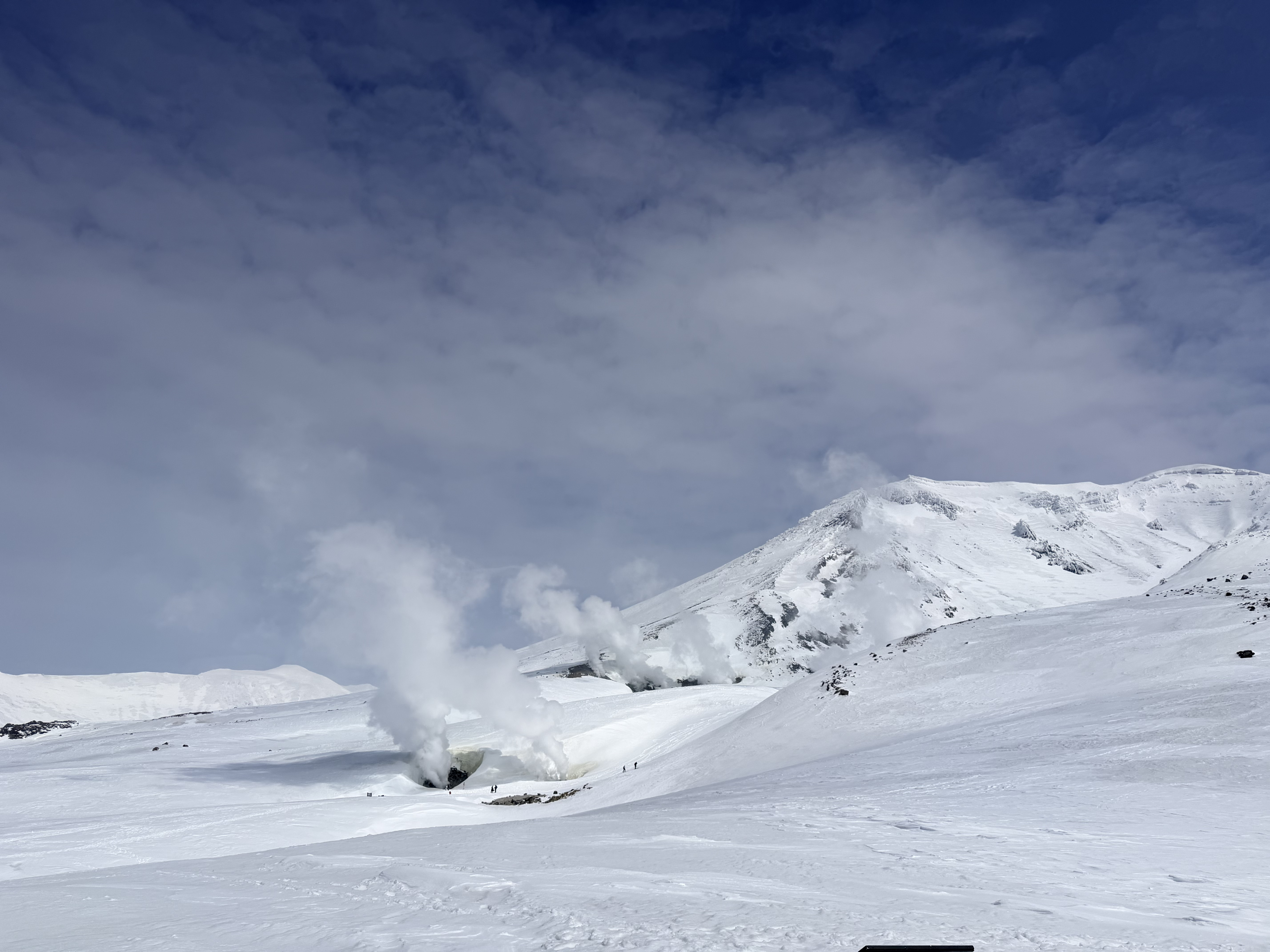 旭岳大雪山野雪導滑:火山口絕景,一定要專業教練同行